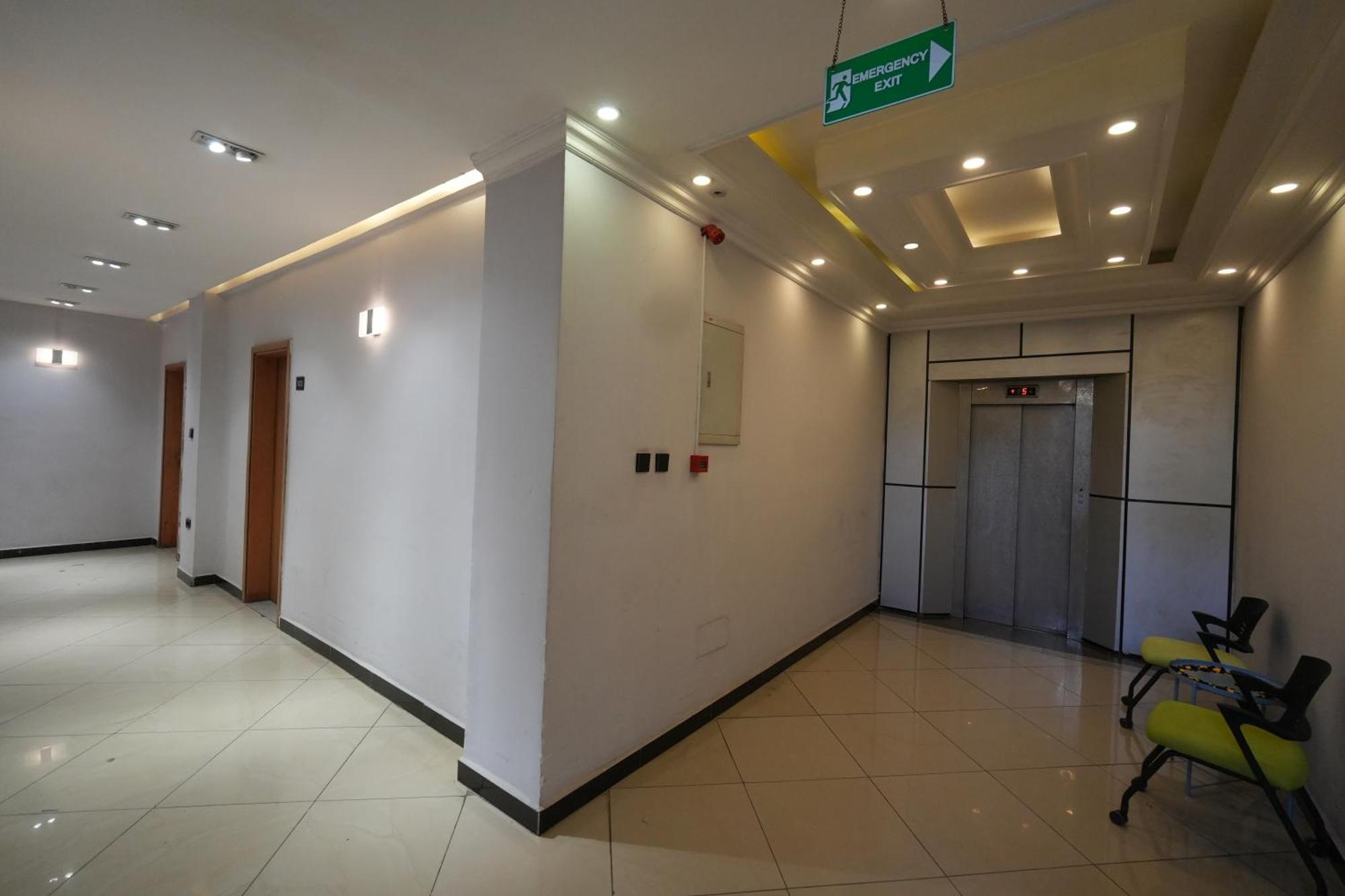 Mazeki Addis Boutique Hotel Extérieur photo